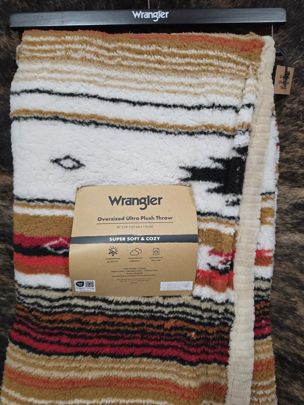 Wrangler Plush Throw Blanket in White, Tan & Red